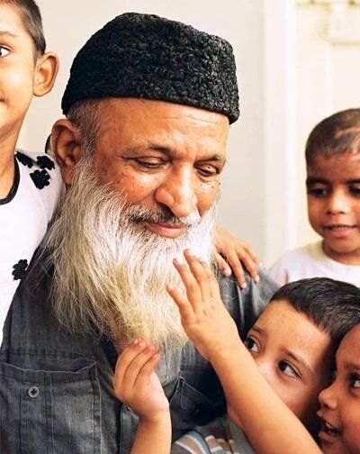 Abdul Sattar Edhi, Zulfikar Ali Bhutto, Pakistani People, History Of Pakistan, Pakistan Independence, Pakistan Independence Day, Patriotic Pictures, Social Activist, National Heroes