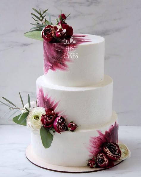 Burgundy Wedding Cake, Floral Wedding Cakes, Wedding Cake Table, Fall Wedding Cakes, Gorgeous Wedding Cake, Cake Trends, Painted Cakes, Elegant Cakes, Wedding Cake Inspiration