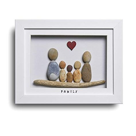 Stone Art Diy, Dog Frame, 3d Box Frames, Picture Family, Cat Lover Birthday, Rock Family, Pebble Art Family, Dog Frames, Pebble Pictures