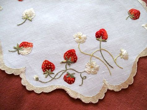 Border Handkerchief Embroidery, Strawberry Decorations, Embroidered Handkerchief, Silk Ribbon Embroidery, Antique Linens, Silk Embroidery, Ribbon Embroidery, Beautiful Embroidery, Crazy Quilts