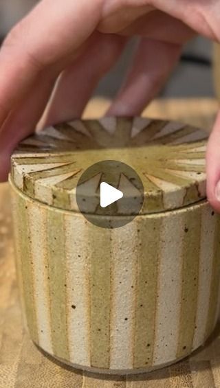 Mäe Ceramics on Instagram: "How I made this little French butter holder 💅" Ceramic French Butter Dish, Butter Holder Ceramics, French Butter Dish Pottery, Butter Holder Pottery, Ceramic Butter Bell, Butter Dish Pottery, Butter Dish Ceramic, Ceramic Videos, Pottery Butter Dishes