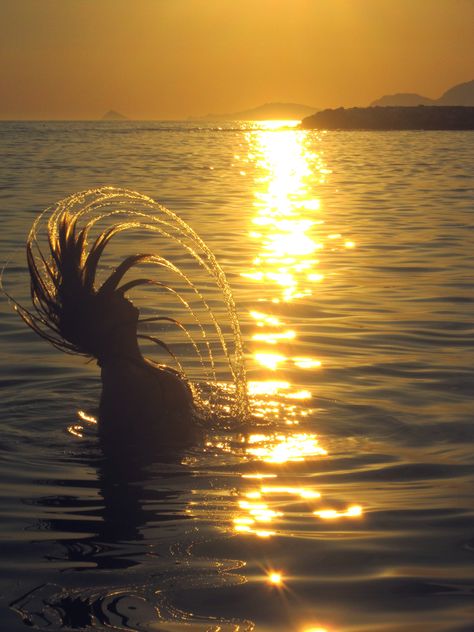 Mermaid Yellow Mermaid Aesthetic, Yellow Mermaid, Mermaid Photos, Gold Mermaid, Girl In Water, Silhouette Photos, Mermaid Aesthetic, Yellow Aesthetic, Underwater Photography