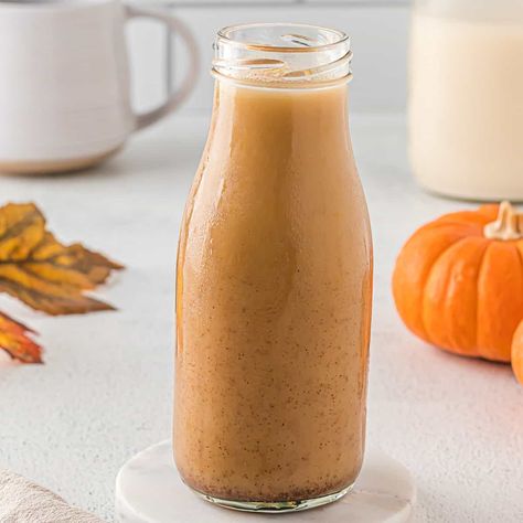 Oat Milk Pumpkin Spice Creamer Pumpkin Spice Creamer Recipe, Homemade Pumpkin Spice Coffee Creamer, Homemade Pumpkin Spice Creamer, Pumpkin Coffee Creamer, Best Coffee Creamer, Healthy Coffee Creamer, Oat Milk Recipe, Pumpkin Spice Creamer, Homemade Coffee Creamer