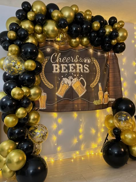 Beer Backdrop Ideas, Cheers To 35 Years Decorating Ideas, Cheers And Beers To 25 Years Birthday, Beer Themed Party Decorations, Cheers And Beers To 40 Years Party Decorations, Beer Decorations Party, Cheers And Beers To 60 Years Party Ideas, Modelo Themed Birthday Party, Beer Balloon Decor