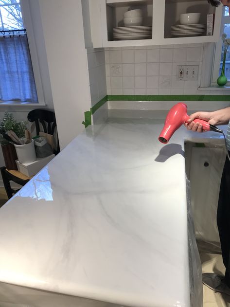 DIY | PAINTING MY KITCHEN COUNTERTOPS — MEREDITH LYNN DESIGNS Kitchen Countertops Diy Paint, Painting Kitchen Countertops, Countertop Makeover, Diy Kitchen Countertops, Painting Countertops, Epoxy Countertop, Diy Kitchen Renovation, White Backsplash, Diy Countertops