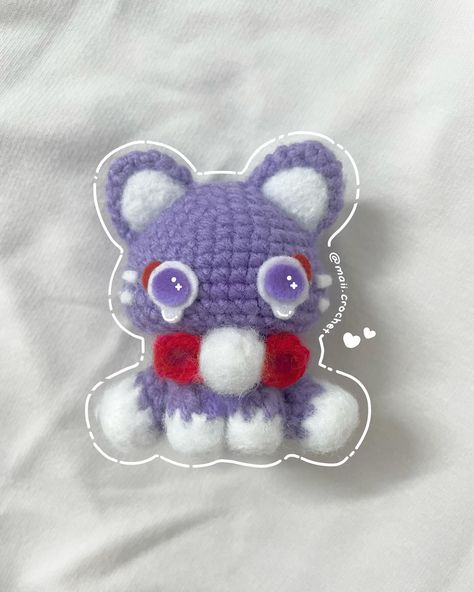 /ᐠ •̀ ˕ •́ マ SCARAMEOW!!!!! . ݁₊ ⊹ . ݁˖ . ݁ Hi friends! It’s been a while since I’ve posted something because school had started a while ago for me😔 but I think now I could start crocheting again!!💗 Anyways!!! I made a Scaramouche cat (pattern by @ells.crochet) as some of you guys may know scara/wanderer is my favorite genshin character😼😼😼 so obviously I had been eyeing this pattern ever since it came out! I finally got it a few months now and I now finally got the time to make this bb. IT... Scaramouche Crochet, Blue Crochet Ideas, Genshin Crochet, Scaramouche Cat, Anime Crochet, Start Crocheting, Beginner Crochet Projects, Beginner Crochet, Crochet Stuff