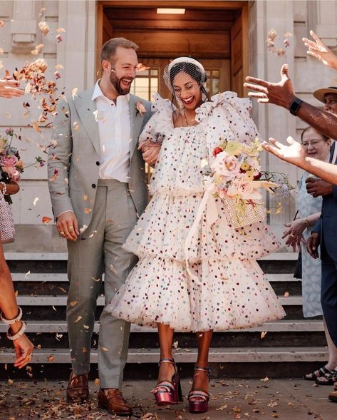 Dot Wedding Dress, Polka Dot Wedding Dress, Posh Wedding, 2023 Photo, Popular Instagram, Fun Cakes, Unconventional Wedding, Polka Dot Wedding, 100 Layer Cake