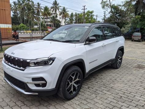 Hello guys if you are finding a best 7 seater suv under 42 lakhs then jeep merdian fits in it. It comes 2.0 L diesel engine which produces 168 bhp and 350 Nm of torque. For details go check offer if you like this car. 7 Seater Cars, Jeep Meridian, 7 Seater Suv, 360 Degree Camera, Jeep Cars, Infotainment System, Android Auto, Apple Car Play, Fuel Economy