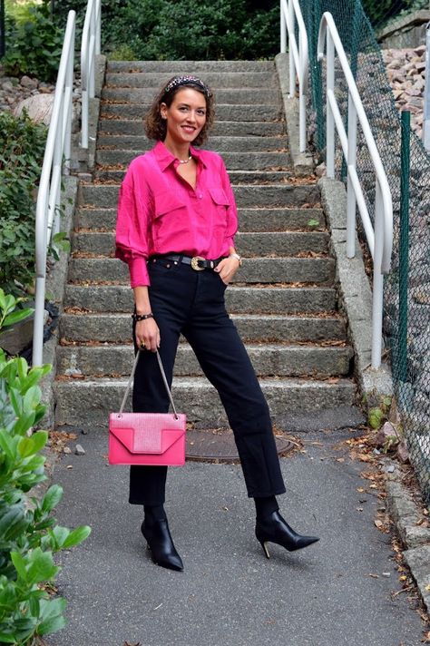 Pink Leather Trousers Outfit, Bright Pink Shirt Outfit, Pink Fitted Shirt For Office, Chic Pink Leather Pants For Spring, Chic Pink Leather Pants, Chic Fitted Pink T-shirt, Pink Shirt Outfit, Different Shades Of Pink, What Should I Wear