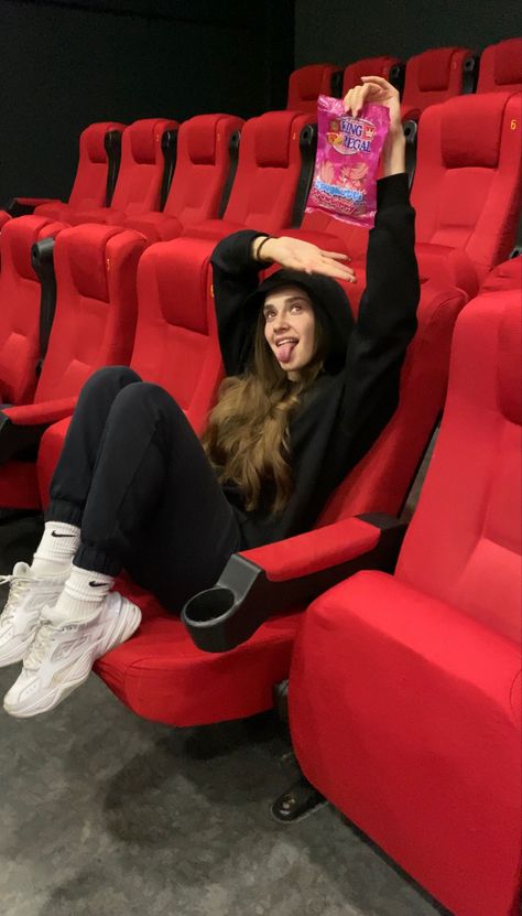 Movie Theater Aesthetic, Movie Hall, Theatre Outfit, Peaky Blinders Poster, Thug Girl, Insta Outfits, Pics Inspo, Self Portrait Poses, Bff Video