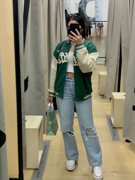 Green Jersey Jacket Outfit, Kpop Varsity Jacket, Jersey Jacket Outfit Women, Green Baseball Jacket Outfit, Baseball Jacket Outfit Women, Selfie Mirror Ideas, Green Varsity Jacket Outfit, Varsity Jacket Outfit Aesthetic, Jersey Jacket Outfit