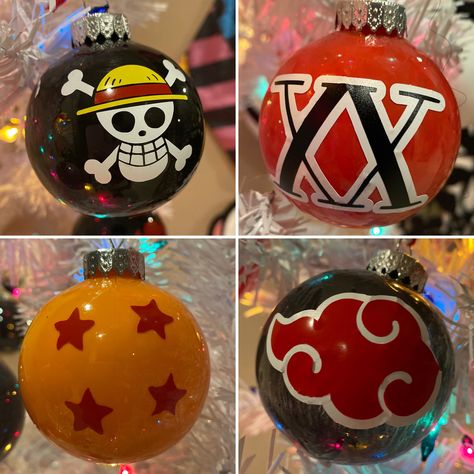 One Piece, Hunter x Huhter, Dragon Ball Z, Naruto, Akatsuki Anime Christmas Ornaments Diy, Anime Christmas Tree Ideas, One Piece Anime Christmas Tree, Naruto Christmas Tree, Nerd Christmas Tree, One Piece Christmas Tree, Anime Ornaments Diy, Diy Pokemon Ornaments, Anime Christmas Decorations