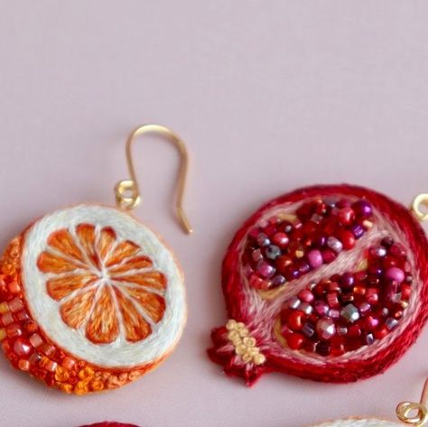 Embroidery with love 💕 on Instagram: "Want to share this beautiful order with you ☺️ they fit together so well ❤️🧡

____________________

#fruitart #handmadejewelrydesign #jewelrydesign #jewelrylovers #etsyjewellery #etsyshopping #embroideryjewelry #embroiderersofinstagram #stitched #stitchedart #embroiderywork #jewelryaddiction #earringlover #earringaddict #beadedjewelry #beadedjewelryofinstagram" Fabric Vegetables, Embroidery Earring, Beaded Pins, Embroidery Earrings, Earrings Diy Handmade, Fabric Earrings, Cute Embroidery, Textile Jewelry, Handmade Jewelry Designs