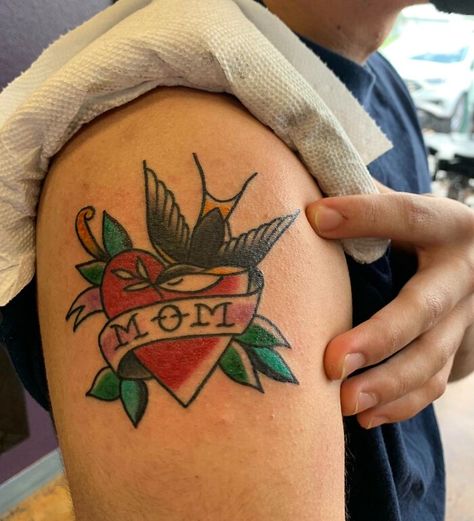 American Traditional Heart Shoulder Tattoo Traditional Tattoo For Son, Traditional Mom Tattoo, Momma Tattoo, Tattoo Mom, Mom Heart Tattoo, Canton Tx, White Tattoos, Traditional Style Tattoo, Mom Tattoo Designs