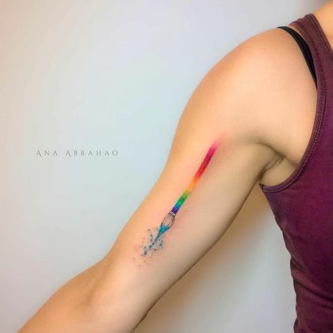 30 Creativas Ideas de Tatuajes para Diseñadores – nosotros-los-diseñadores Equality Tattoos, Brush Tattoo, Rainbow Tattoos, Cool Wrist Tattoos, Anklet Tattoos, Tatuaje A Color, Cool Tattoos For Guys, Different Tattoos, Subtle Tattoos