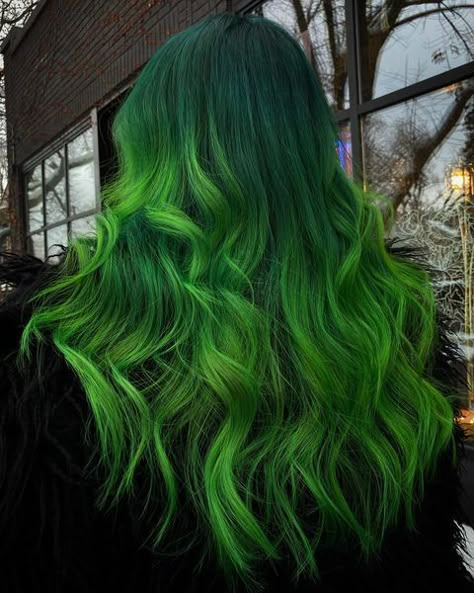 Neon Green Hair Dye, Beachwaves Hairstyles, Neon Green Hair, Underneath Hair Color Ideas, Underneath Hair Color, Dark Green Hair, Green Hair Dye, Pravana Vivids, Underneath Hair