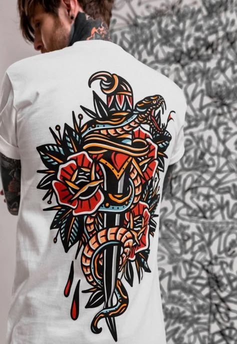 Tattoo T Shirt Design Ideas, Tattoo T Shirt Design, Tattoo Apparel, T Shirt Tattoo, Traditional Tattoo Girls, Tshirt Tattoo, Tattoo Tshirt, School Shirt Designs, Traditional Tattoo Sleeve