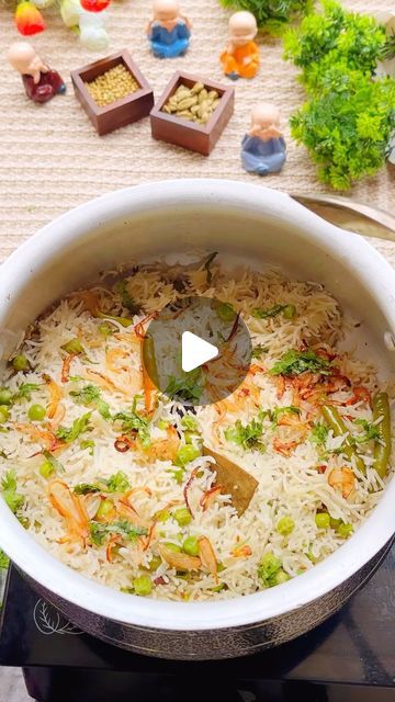 Green Cardamom, Laos Food, Perfect Rice, Tasty Lunch, Perfect Health, Pulao Recipe, Lunch Menu, Coriander Seeds, Fennel Seeds