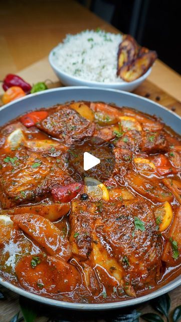 Kay | BEST EVER ROASTED RED PEPPER BROWN STEW FISH (JAMAICAN INSPIRED) 🇯🇲🤯🔥💯😍🤤🤩⚡️🏆💰💃🏽🥰🤸🏽‍♀️.
The Ultimate mouthwatering Roasted red pepper stew... | Instagram Caribbean Fish Stew, Stew Fish Recipe Jamaican, Brown Stew Fish Jamaican, Jamaican Brown Stew Fish, Stew Fish Carribean, Brown Stew Chicken Jamaican, Spicy Gravy, Carrots And Potatoes, Jamaican Recipes