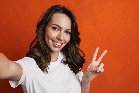 Taking Selfie Reference, Peace Sign Pose Reference, Peace Sign Pose, Silly Poses, Oc Poses, Rock Sign, Peace Sign Hand, Taking Selfie, Sketchbook Inspo