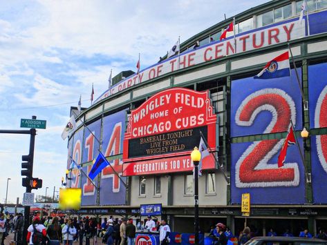 Useful Tips and Things to do at Wrigley Field: A First Timer's Guide Wrigley Field Chicago, Chicago Weekend, Major League Baseball Stadiums, Chicago Vacation, Chicago Things To Do, Chicago Summer, Chicago Baseball, Go Cubs Go, Chicago Cubs Baseball