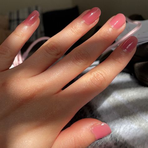 blush pink glossy jelly nails Ombré Jelly Nails, Strawberry Jelly Nails, Hot Pink Jelly Nails, Pink Jelly Nails Acrylic, Pink Jelly Nails, Almond Jelly, Berry Nails, Bridesmaids Nails, Strawberry Jelly