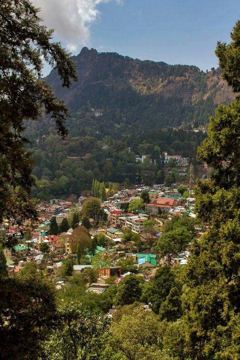 Pauri Garhwal, #Uttarakhand Masoori Uttarakhand, Garhwali Song, Pauri Garhwal, Gk Question In Hindi, Ancient Monuments, Gk In Hindi, Music Studio Room, Mountain Girl, Gk Questions