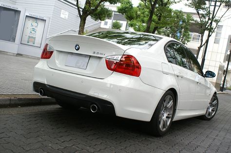 3DDesign.jp BMW E90 trunk spoiler E90 Spoiler, Bmw 3 Series Sedan, Bmw Tuning, Bmw E90, Bmw Serie 3, Body Kits, Bmw 3 Series, Sporty Look, Performance Parts