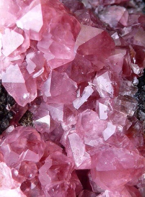 Crystal Vibes, Crystal Aesthetic, Pastel Pink Aesthetic, Pink Decor, Aesthetic Colors, Crystal Art, Inspirational Images, Crystal Grid, Color Therapy