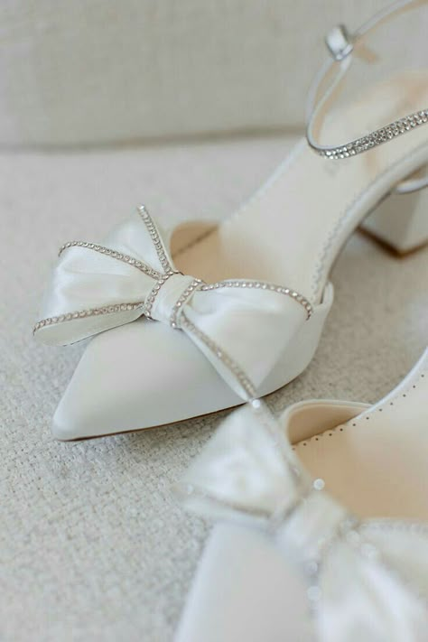 Wedding Shoes With Bow, Shoes With Bows, Small Heels, Fancy Shoes, Bow Heels, Girly Shoes, Wedding Heels, Stylish Wedding, 5 Inch Heels