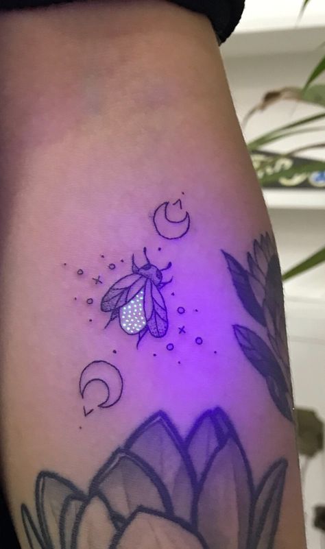 Neon Tattoos, Ink Tattoo Ideas, Firefly Tattoo, Neon Tattoo, Green Tattoos, Uv Tattoo, Omerta Tattoo, Light Tattoo, Bug Tattoo