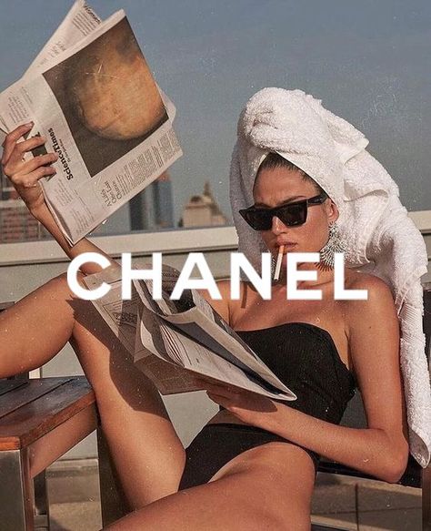 Brands Aesthetic, Vintage Vogue Covers, Chanel Poster, Vintage Editorials, Chanel Aesthetic, Vogue Vintage, Fashion Poster Design, Fashion Magazine Cover, Vogue Covers