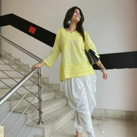 Short Kurti Designs, Smart Casual Women Outfits, Desi Fits, Recycled Dress, Desi Wear, Short Kurti, Trendy Shirt Designs, Stylish Short Dresses, Casual Indian Fashion