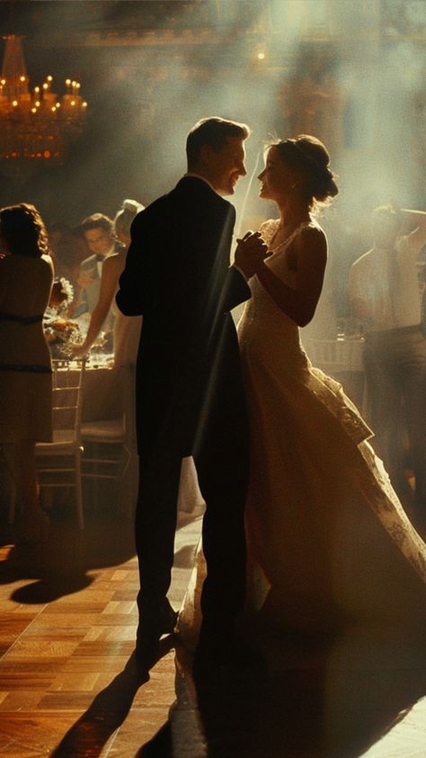 wedding couple dancing at a reception Wedding First Dance Photography, Slow Dancing Couples Romantic, Wedding Reception Dancing Photos, Wedding Party Dancing, Wedding Slow Dance, Best Wedding Dance Songs, Romantic Dance Couple, Wedding Last Dance, First Dance Aesthetic