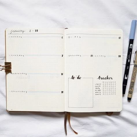 Större plats om to do och det andra väljs bort Planner Diy Notebook, Weekly Bullet Journal Layout, Book Bujo, Diy Planner Notebook Layout, Planner Weekly Layout, Quotes Creative, Bullet Journal Weekly Layout, Weekly Log, Bullet Journal Minimalist