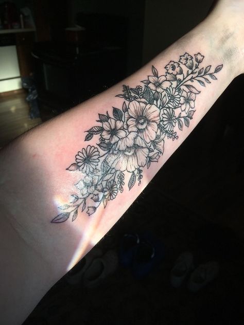 Arm Tattoo Bicep, Cover Up Tattoos Forearm, Tattoos Lower Arm, Floral Tattoo Forearm, Tattoo Bicep, Flower Cover Up Tattoos, Forearm Cover Up Tattoos, Wrap Around Wrist Tattoos, Floral Arm Tattoo