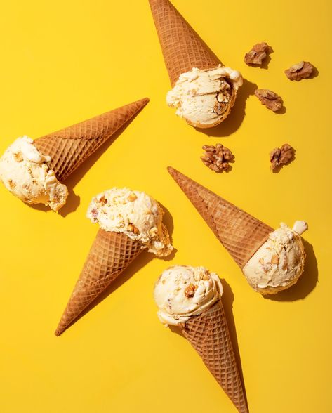 Homemade Maple Walnut Ice Cream Recipe - Yankee Magazine Maple Walnut Ice Cream Recipe, Walnut Ice Cream Recipe, Maple Walnut Ice Cream, Maple Desserts, Walnut Ice Cream, Maple Syrup Recipes, Ice Cream Photography, Ice Cream Poster, Ice Cream Brands