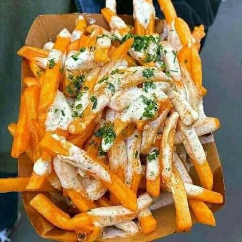 Cheesy French Fries, Fries Aesthetic, Indian Fast Food, Cheesy Fries, Food Fantasy, Don't Quit, Food Therapy, Cheesy Recipes, Yummy Comfort Food