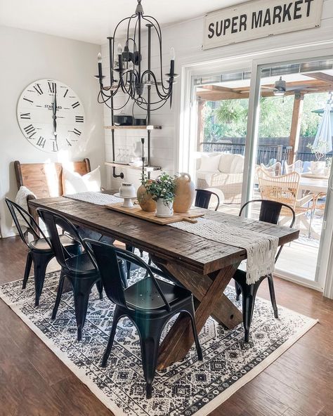 Dark Farmhouse Dining Table, Farmhouse Black Dining Table, Farmhouse Dining Table Black Chairs, Dark Dining Room Table Decor, Farmhouse Dining Room Inspiration, Dining Table With Metal Chairs, Dark Dining Table Decor, Farmhouse Table Runner Ideas, Dining Room Rugs Dark Table