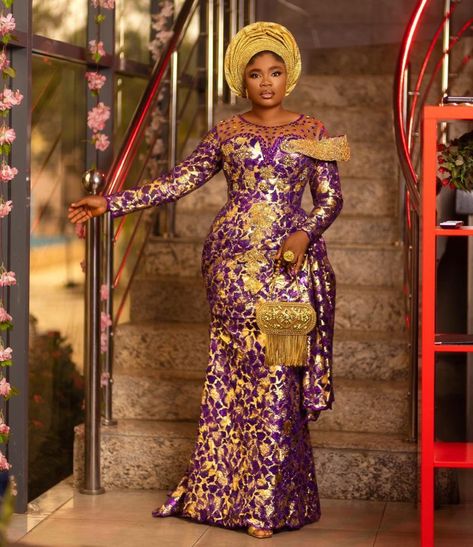 Asoebi Styles Lace Classy, Latest Lace Gown Styles Aso Ebi, Lace Gown Styles Aso Ebi, Asoebi Lace Styles Classy, Asoebi Styles Lace, Wedding Asoebi, Latest Lace Styles, Asoebi Lace Styles, Asoebi Lace