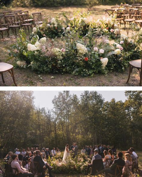 Unique ceremony idea: set up your chairs in a circle, so that your loved ones are surrounding you as you say your vows! This couple had an intimate wedding last summer, and opted for a circular-shaped ceremony instead of the traditional wedding ceremony layout. 🤍 What do you think of this idea? Credits — Planning: @sandrabettinaevents Photographer: @nicoleashley Florist: @corychristopher Dress: @thebridalboutique Suit: @indochino Beauty team: @behindtheblush . . . #weddingceremony #wedd... Wedding Ceremony Layout, Ceremony Layout, Traditional Wedding Ceremony, Wedding Ceremony Traditions, Wedding Ceremony Decorations, A Circle, Event Rental, Traditional Wedding, Intimate Wedding