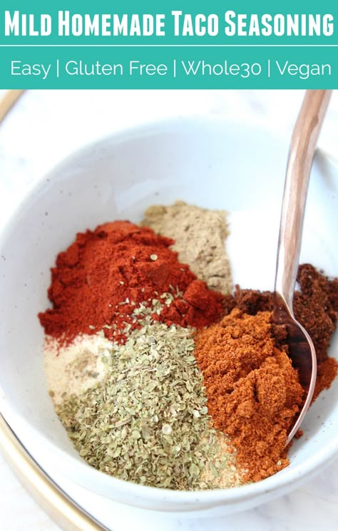 Make your own taco seasoning at home to use on chicken or ground beef tacos, in taco soup or taco spaghetti It's easy to triple the recipe and store it in a mason jar in the pantry until ready to use. This recipe is mild, gluten free, preservative free and Whole 30 compliant! #tacoseasoning #homemade #glutenfree #easy #whole30 #recipe Keto Chili Seasoning Recipe, Low Fodmap Chili Seasoning, Gluten Free Seasonings, Gluten Free Chili Seasoning, Chili Seasoning Mix Recipe, Homemade Chili Seasoning Mix, Easy Taco Seasoning Recipe, Taco Seasoning Easy, Low Carb Taco Seasoning