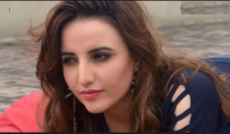 Hareem Shah Bilawal Bhutto, Age, Family, Pictures Hareem Shah, Living In Dubai, Mobile Phone Price, Pakistan News, Market Value, Real Girls, How To Make Shorts, Social Media Influencer, Reign