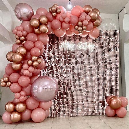 Sweet 16 Photo Booth Ideas, Euphoria Backdrop, Birthday Photo Wall Backdrop, Sweet 16 Photo Booth Backdrop, Shimmer Wall With Balloons, Rose Gold Shimmer Wall, Photo Wall Party, Creative Photo Booth Ideas Events, Photo Backdrop Balloons