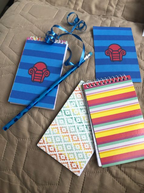 Blues Clues Handy Dandy Notebook, Blues Clues Goody Bags, Blues Clues Birthday Party Favors, Diy Blues Clues Birthday Party Ideas, Blues Clues Birthday Party Diy, Blues Clues Party Ideas, Blues Clues Notebook, Blues Clues And You Birthday Party, Blues Clues Birthday Party Ideas