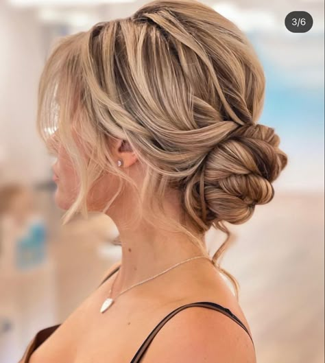 Bridesmaid Hair Side, Wedding Hair Front, Bridesmaid Hair Inspo, Bride Hairstyles Updo, Bridemaids Hairstyles, Guest Hair, Mother Of The Bride Hair, Bridal Hair Inspiration, Watching A Movie