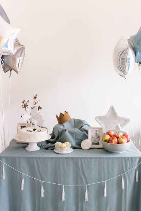 Decoration Ideas Party, 100 Days Celebration, Party Decoration Ideas, Baby Birthday Decorations, Baby Boy 1st Birthday Party, 100 Day Celebration, Baby Event, Korean Culture, Baby Boy 1st Birthday