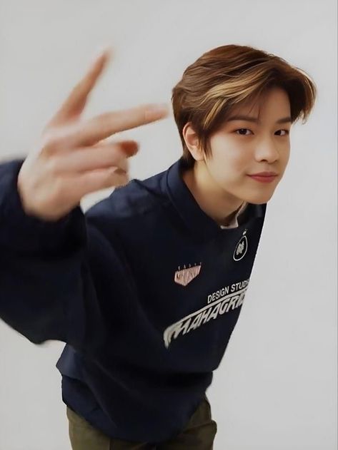 #skz #straykids Kim Seungmin, Skz In Cute, Stray Kids Seungmin, Kids Icon, Homeless Children, Fan Fiction, Crazy Kids, Lee Min, Lee Min Ho