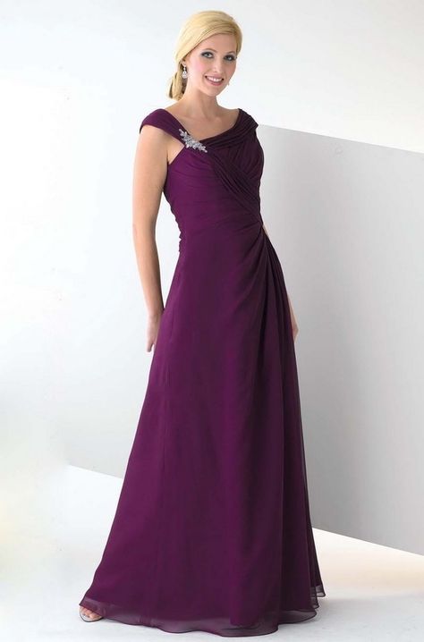 . Dark Purple Bridesmaid Dress, Purple Bridesmaid Gowns, Bridesmaid Dresses Purple, Royal Purple Bridesmaid Dress, Dark Purple Bridesmaid Dresses, Color Uva, Purple Bridesmaid Dress, Bridesmaid Dresses Uk, Purple Bridesmaid