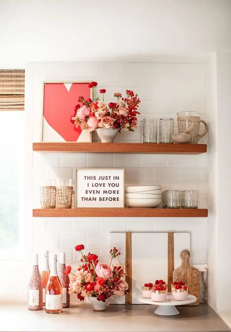 Elevate your kitchen with love using these inspiring Valentine's Day decor ideas. Transform your space into a haven of romance and culinary delight. Vday Decor, Boho Valentine, Valentine Day Boxes, Creative Valentines, Valentines Party, Romantic Valentine, Valentines Day Party, Holiday Inspiration, Valentines Day Decorations